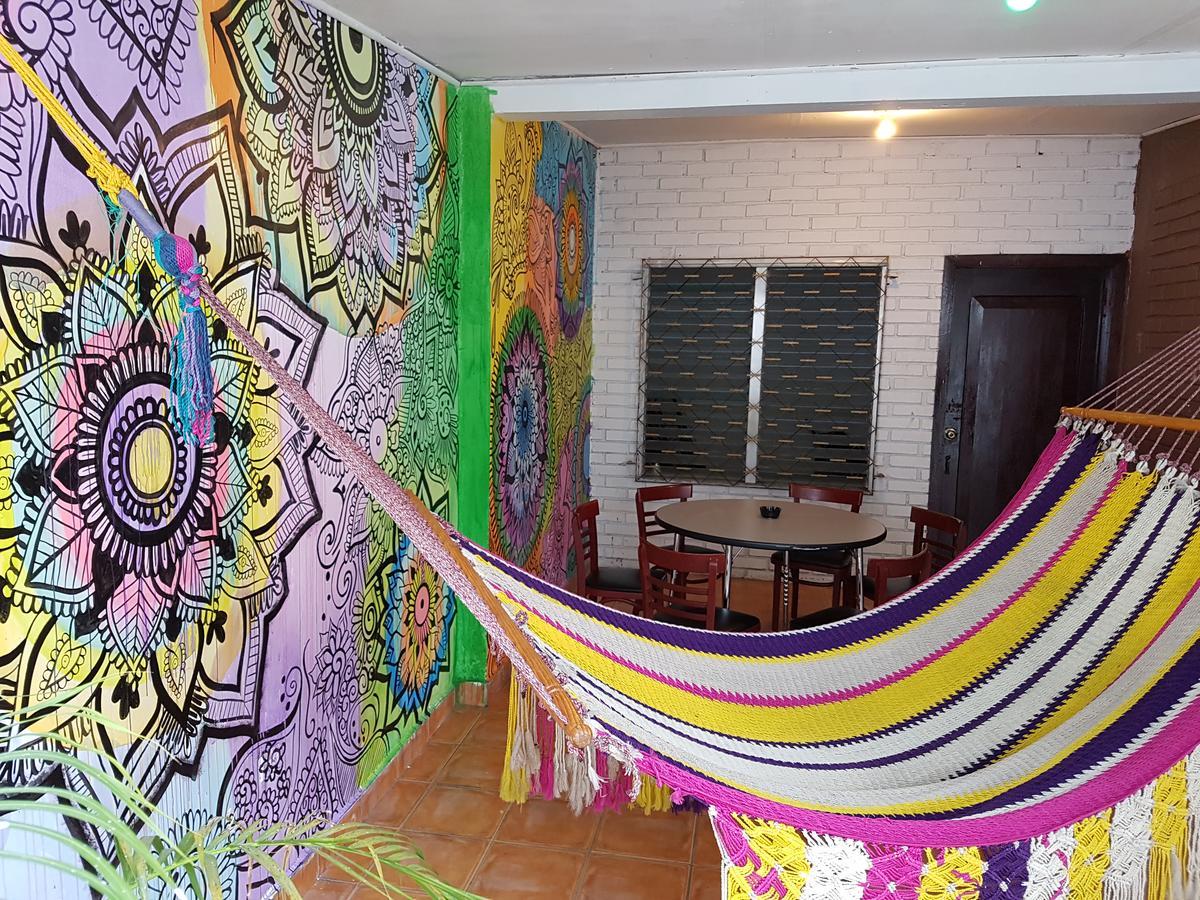 Hostal Aqui Me Quedo San Pedro Sula Eksteriør bilde